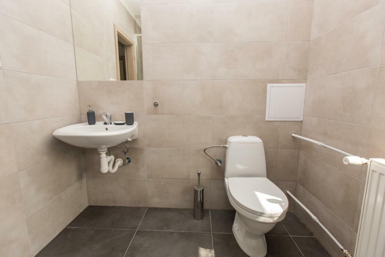 Hotel Blue Apartment Братислава Екстер'єр фото